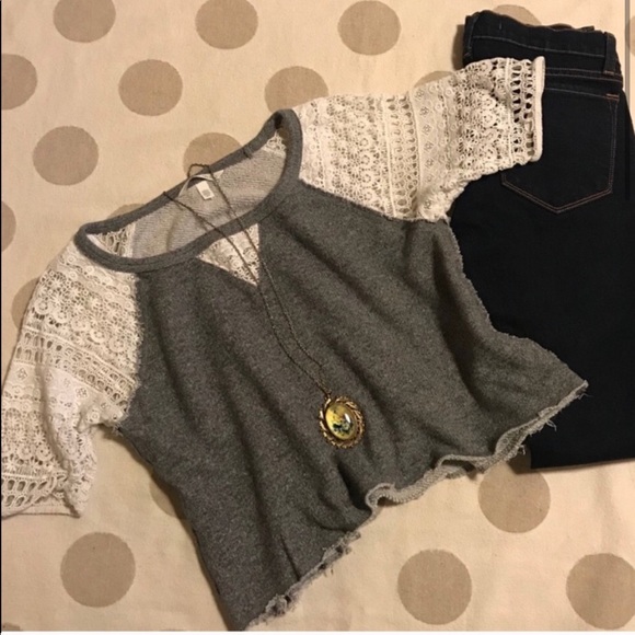 Victoria's Secret Tops - Victoria’s Secret grey knit & crochet crop top
